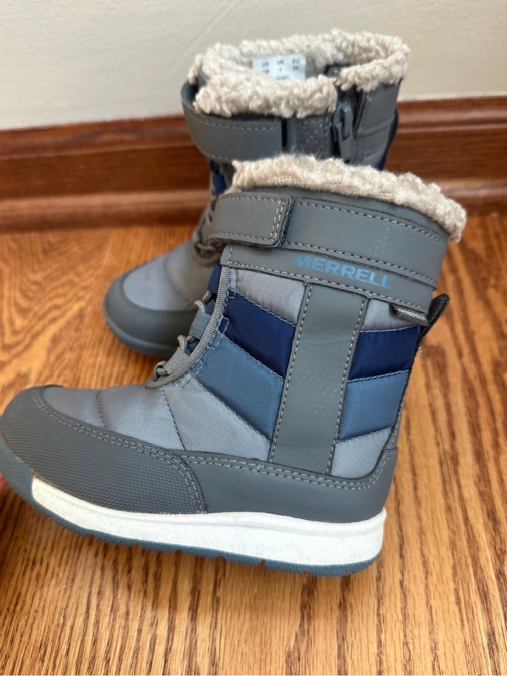 Merrell Alpine Puffer WP Snow Boots Kids 7 gray/blue unisex